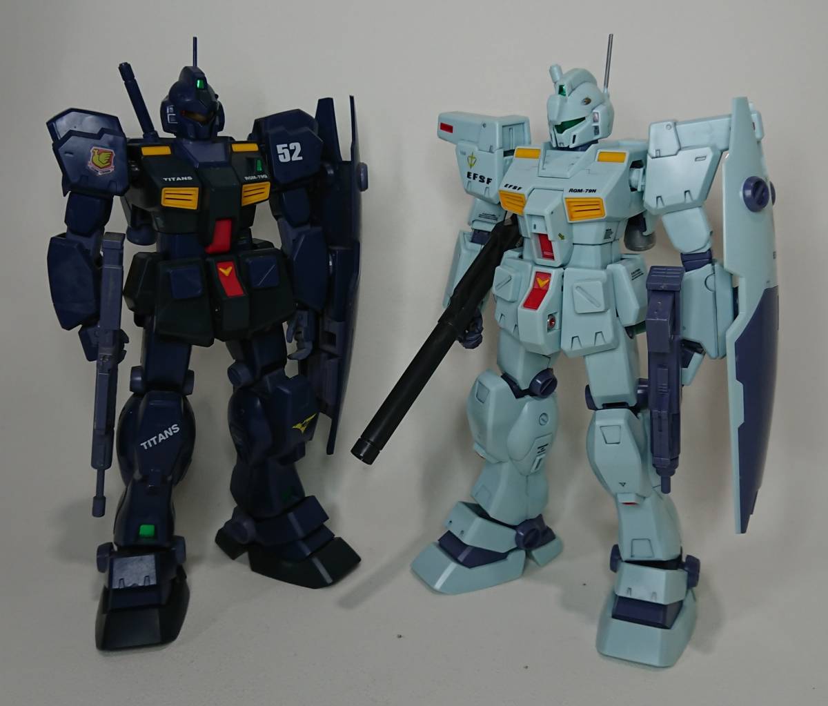 Yahoo!オークション - MG 1/100 RGM-79N ジムカスタム RGM-79Q Yahoo!オークション - MG 1/100 RGM-79N ジムカスタム RGM-79Q