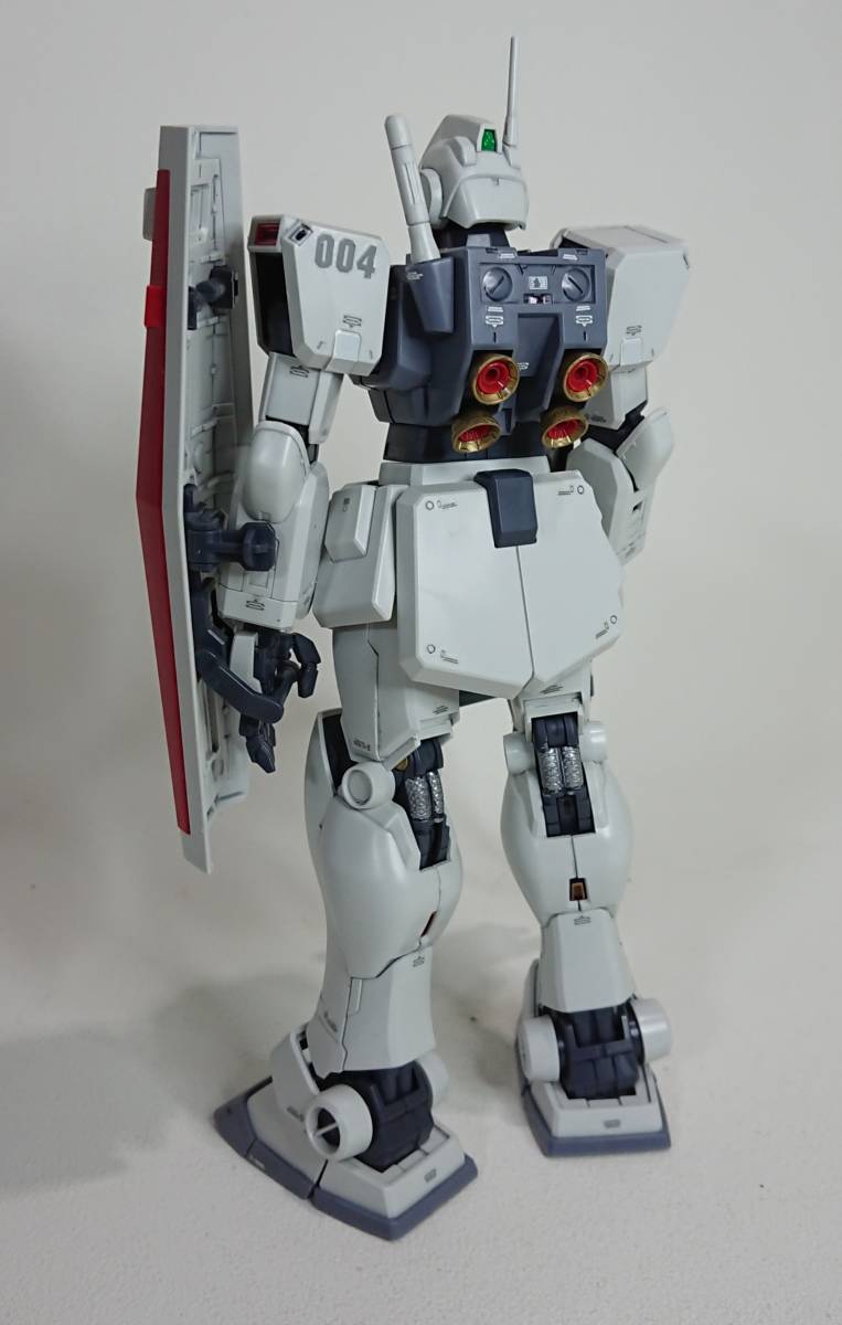 MG　1/100　ジム(寒冷地仕様)、ジム・スナイパー カスタム　２体セット　素組、墨入　完成品　_画像6