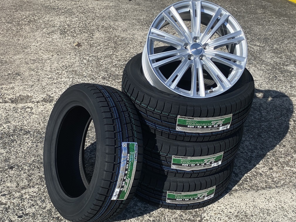 【限定特価】スバル XVに 新品SET 2023年製 TOYOウィンタートランパスTX 225/55R18 98Q WEDSジョーカーICE 18インチ7.5J+48 5H100