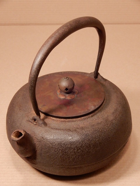 4）舊鐵瓶漢字漢字茶具 原文:４）古い 鉄瓶 漢文 漢字 茶道具