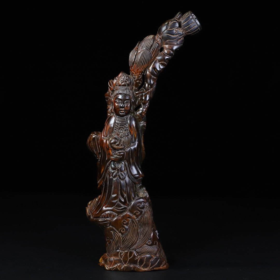 ◆古風堂◆中国・時代物 木製 牛角 蓮花 観音 仏像 置物 彫刻 美術 古董品 古賞物 古玩 收藏
