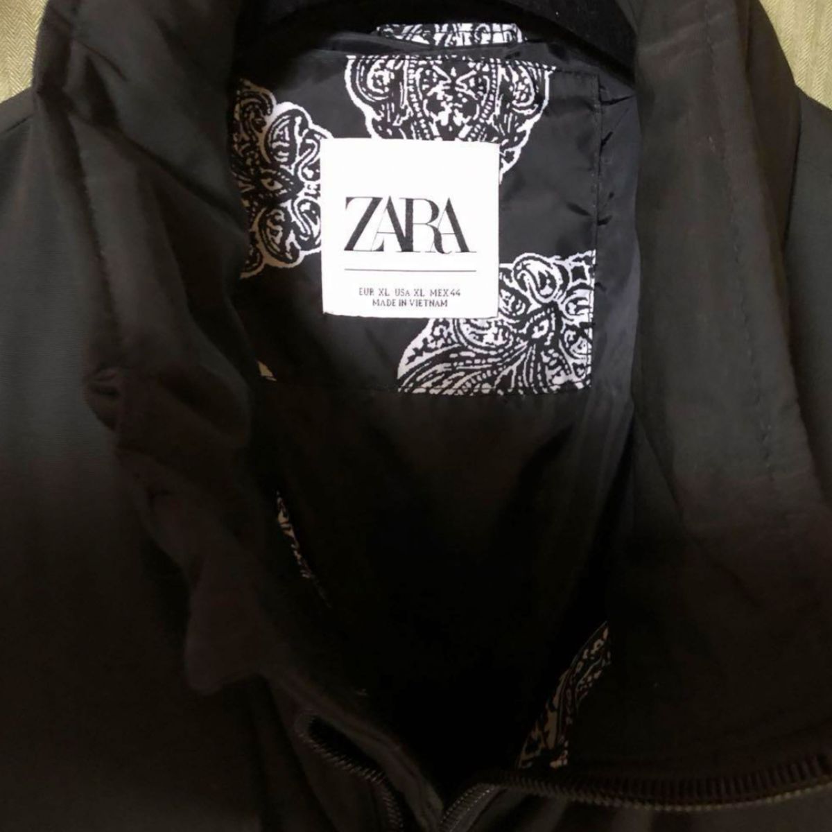 ZARA ペイズリー柄 ダウン|Yahoo!フリマ(旧PayPayフリマ) ZARA ペイズリー柄 ダウン|Yahoo!フリマ(旧PayPayフリマ)