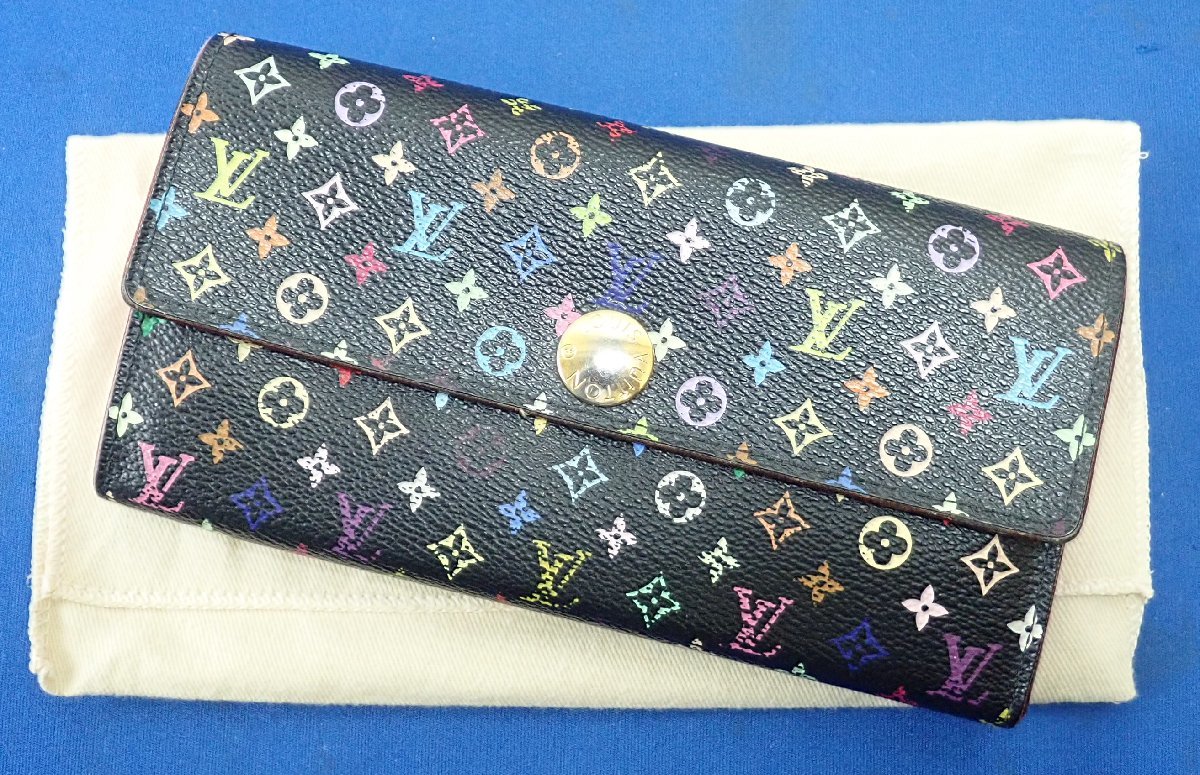 ◎LOUIS VUITTON　ルイ ヴィトン　モノグラム マルチカラー ノワール　ポルトフォイユ サラ　M93533　二つ折り 長財布　ネーム刻印あり_画像1