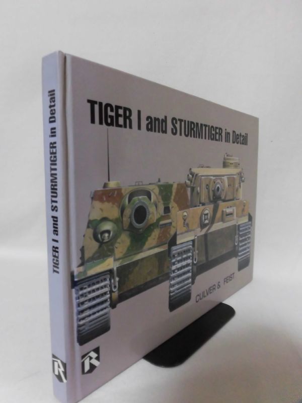 洋書 ティーガーI,シュトルムティーガーディテール写真集 TIGER and STURMTIGER in Detail Ryton Publications 1994年発行[10]B1371_画像2