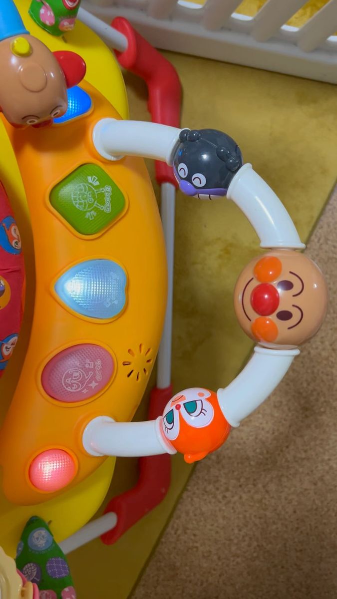元気いっぱい アンパンマンベビージャンパー ジャンパルー 元気いっぱい アンパンマンベビージャンパー ジャンパルー