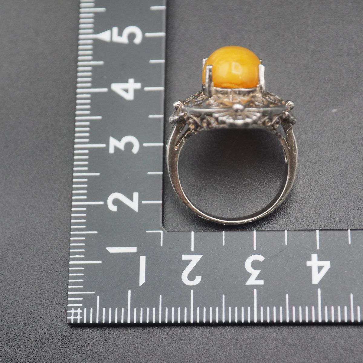 H332 蜜蝋琥珀 コハク 925刻印 リング 透かし彫り デザイン シルバー 指輪 12号 ヴィンテージ