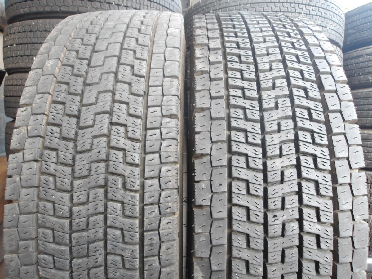 K924 215/70R17.5 冬2本セット スタッドレス LT 123/121J 215/70-17.5 215-70-17.5 ヨコハマ ゼン 903ZW チューブレス_画像1