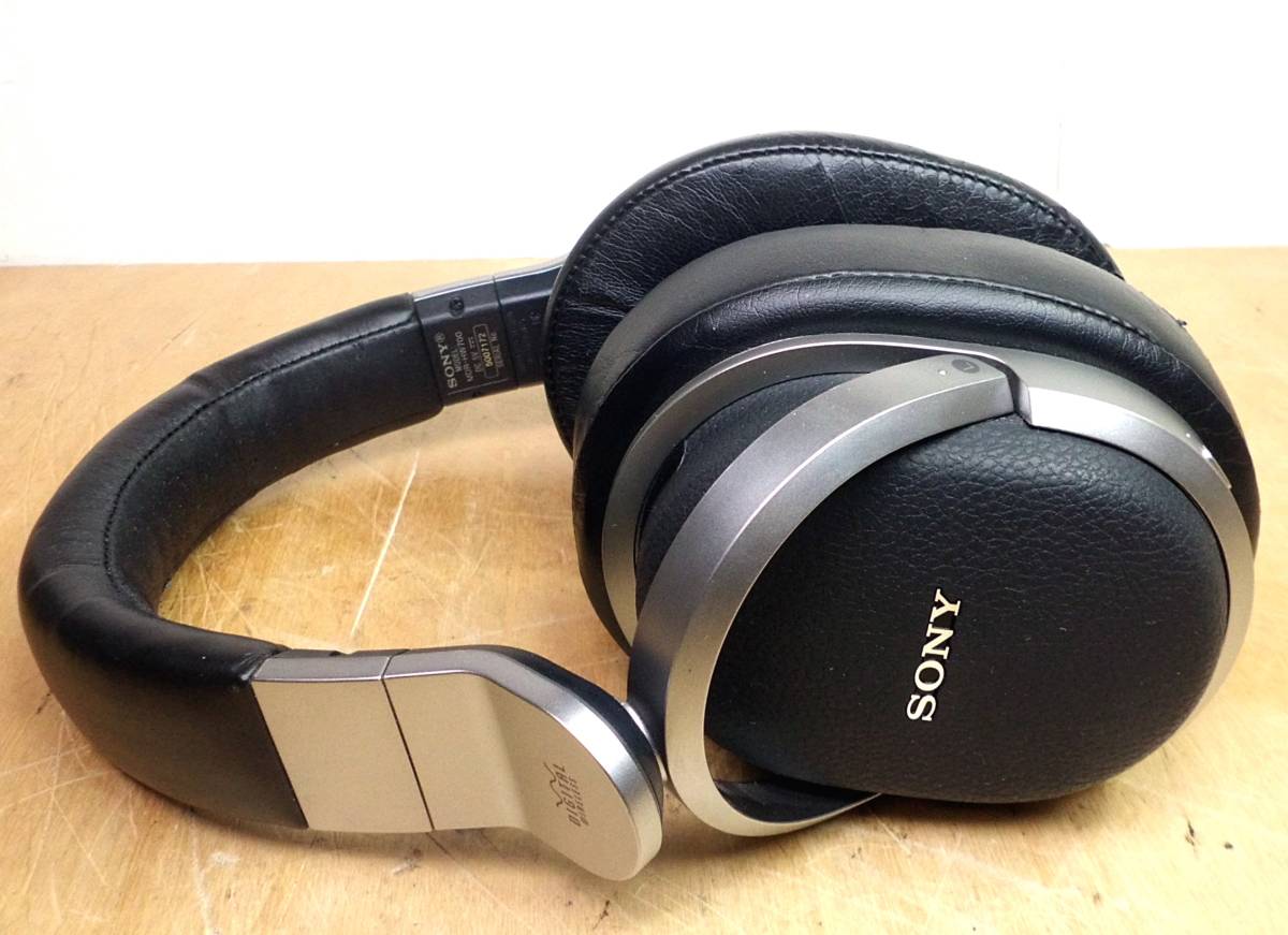 ★即決! SONY ソニー 9.1ch デジタルサラウンドヘッドホンシステム MDR-HW700DS 付属品も揃っています★ 正常動作品 ★_画像3