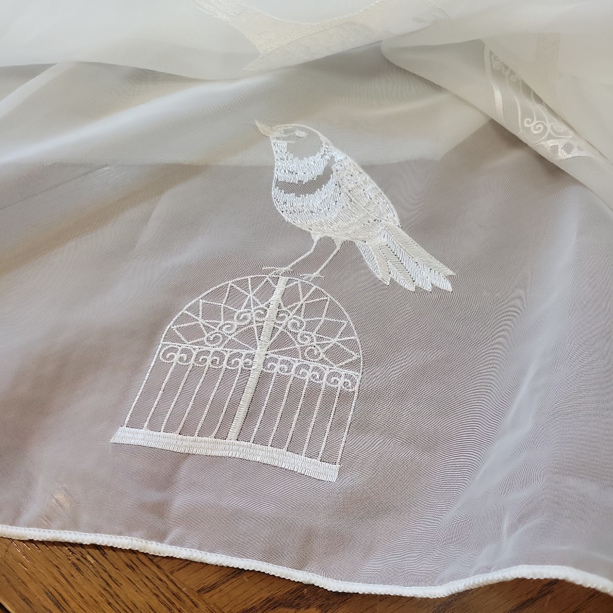 小鳥レースカーテン生地(155×155cm)◆エレガント☆布はぎれ　美しい小鳥刺繍　_画像10