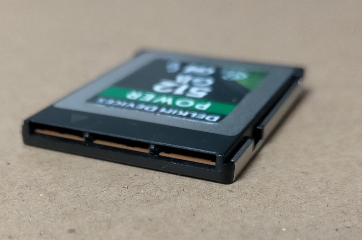  新品同様　Delkin 512GB POWER CFexpress Type B G4 メモリーカード