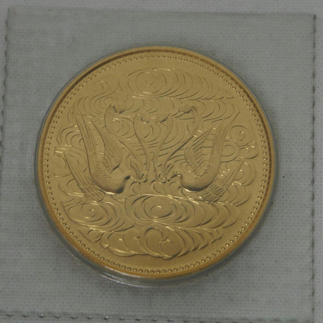 1円【美品】 天皇陛下御在位60年記念 10万円金貨/78_画像2