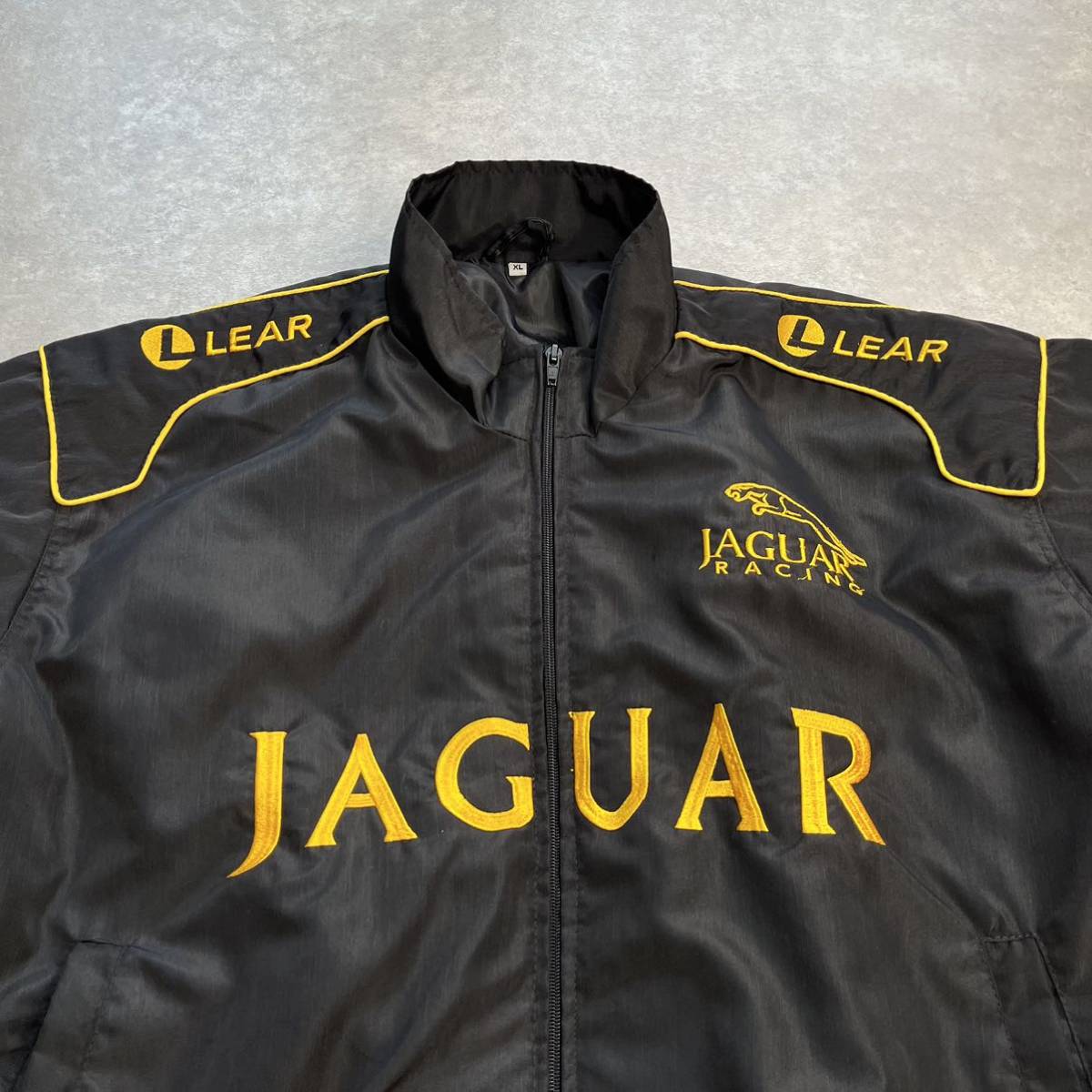 JAGUAR RACING ジャガーレーシング ブルゾン 刺繍 XLサイズ JAGUAR RACING ジャガーレーシング ブルゾン 刺繍 XLサイズ