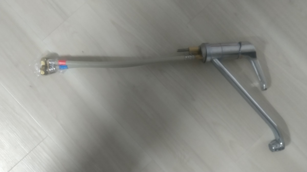 ほぼ新品 KVK ワンホールシングルレバー混合栓 使用期間極小美品 台所 キッチン 水道