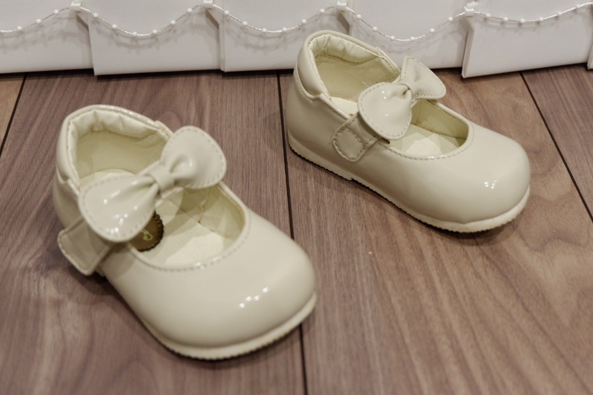 キャサリンコテージ SSG04 子供 幼児 靴 フォーマルシューズ ホワイト 白 13.0cm 入学式 卒園式 七五三 発表会 結婚式 使用回数1回_画像3