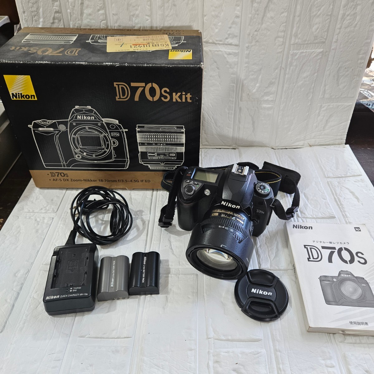 Nikon　D70S　ニコン一眼レフカメラ　デジカメ　18~70mm　カメラ　ジャンク　部品取り　コレクション