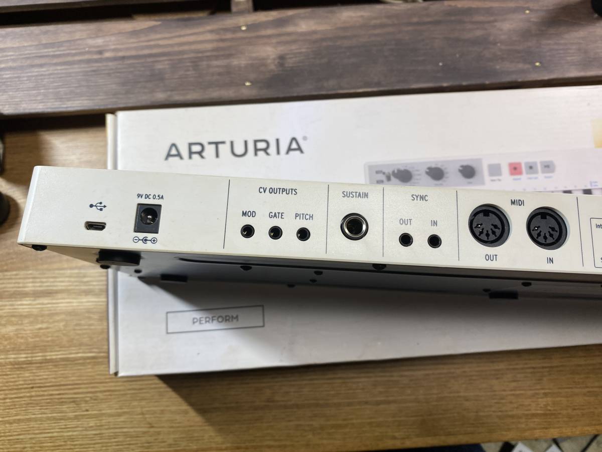 ARTURIA KEYSTEP 25 キーボード・コントローラー、シーケンサー、MIDI、CV出力_画像7