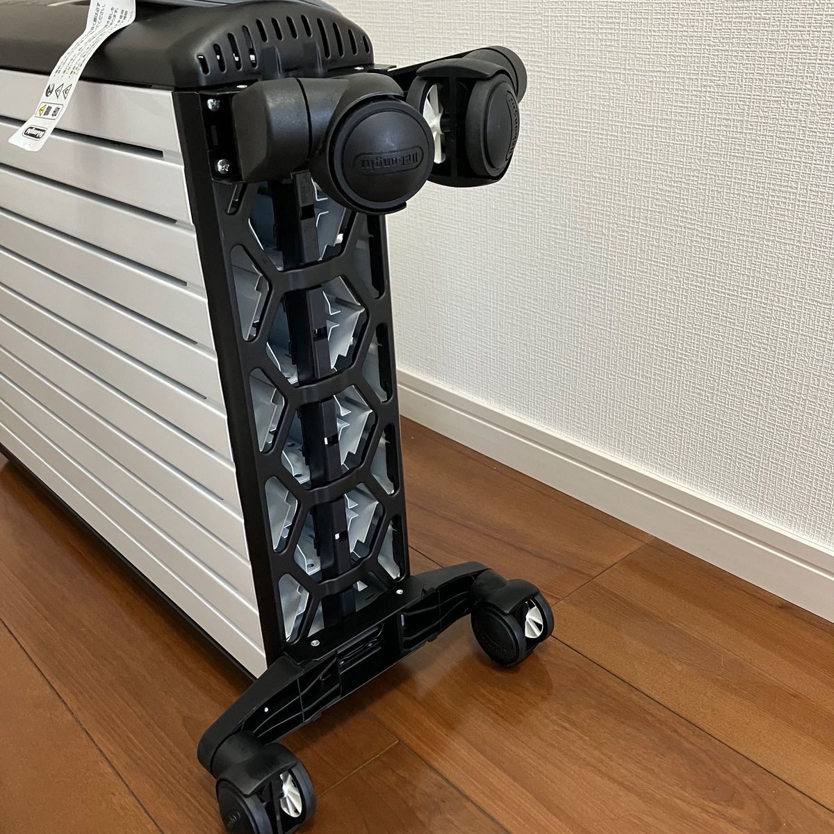 美品】デロンギ ダイナミックマルチヒーター MDH15-BK DeLonghi 美品】デロンギ ダイナミックマルチヒーター MDH15-BK DeLonghi
