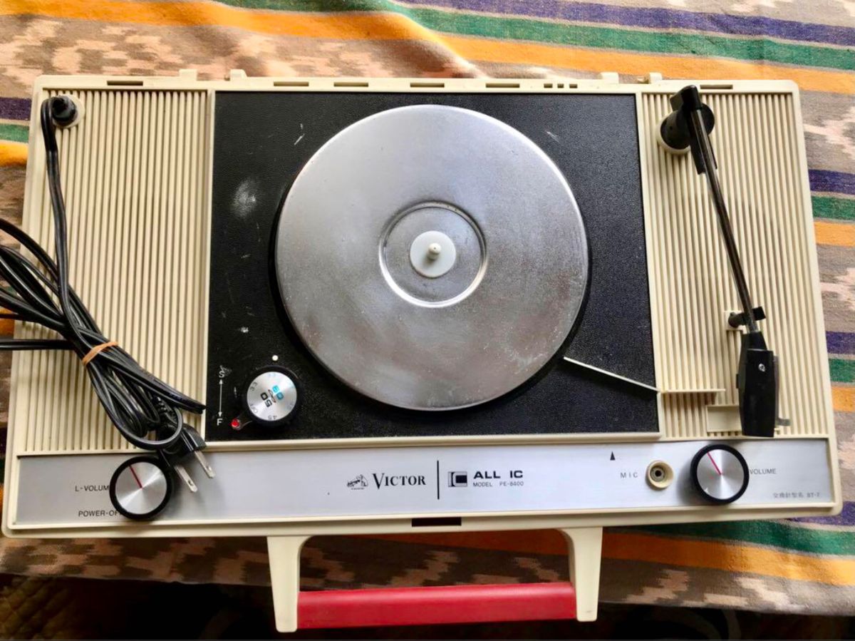 Victor昭和レトロ レコードプレーヤー PE-8400|Yahoo!フリマ Victor昭和レトロ レコードプレーヤー PE-8400|Yahoo!フリマ