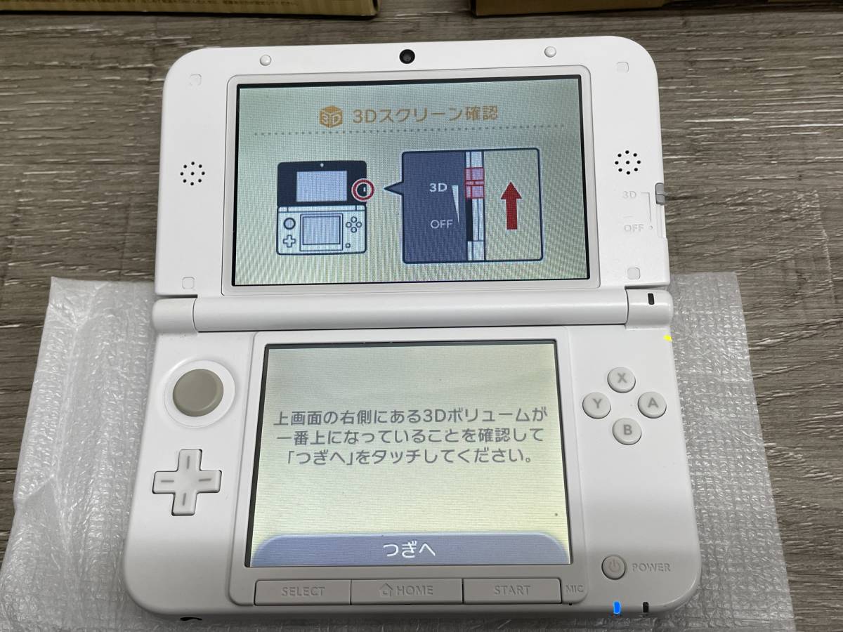 ☆ 3DSLL ☆ ニンテンドー3DSLL とびだせどうぶつの森 パック 動作品 状態良好 本体 タッチペン ARカード 箱 説明書 Nintendo_画像5