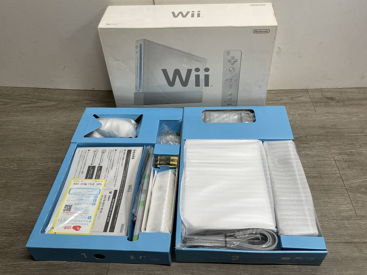 ☆ Wii ☆ Wiiリモコン 同梱版 シロ 未使用 Nintendo Wii GC 本体 センサーバー アダプター 箱 説明書 ニンテンドー 任天堂_画像1