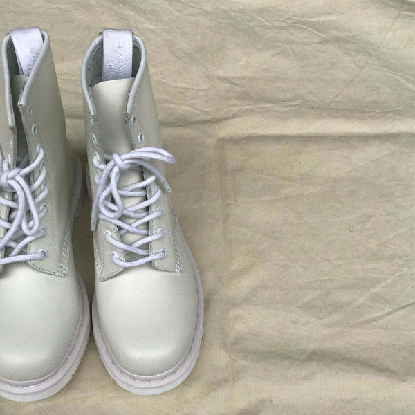 美品 ドクターマーチン Dr. Martens 1460 MONO WHITE BLANC 14357100 SMOOTH UK4 白_画像1