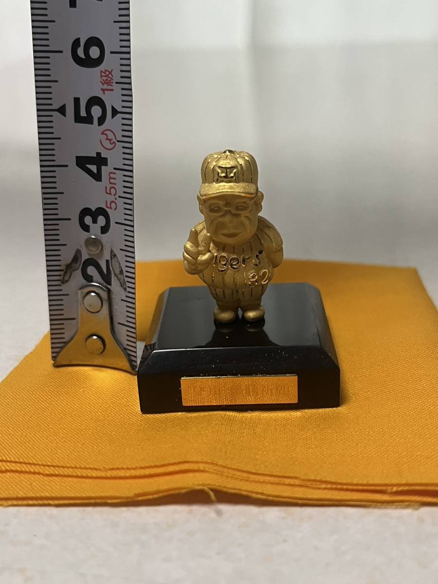 限定品】純金製 野村監督 フィギュア 阪神優勝祈願 K24 1999年 限定品】純金製 野村監督 フィギュア 阪神優勝祈願 K24 1999年