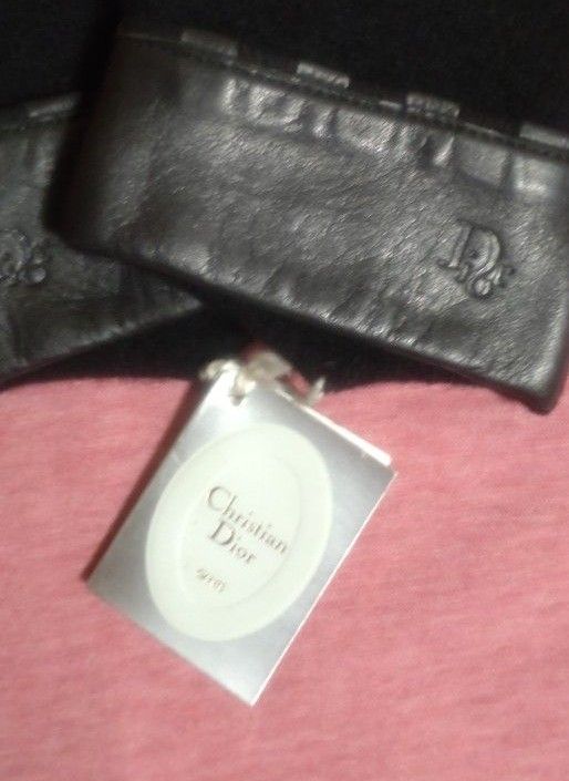 DIOR 手袋 未使用品|Yahoo!フリマ(旧PayPayフリマ) DIOR 手袋 未使用品|Yahoo!フリマ(旧PayPayフリマ)