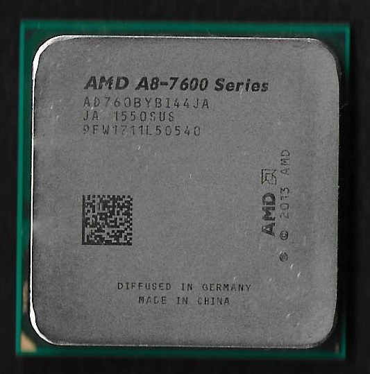 AMD A8-7600 Series (AD760BYBI44JA) & AMD A4-7300 Series (AD7300KA23HL) 2点セット♪ いずれも動作品CPU/ピン折れなしとなります。　_画像1