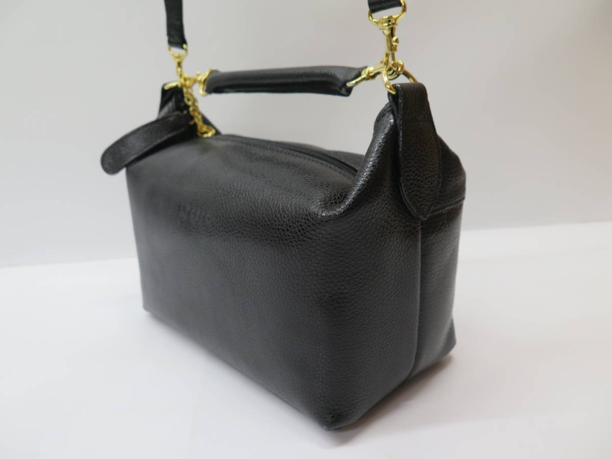 ungaro Ungaro cow leather 2Way shoulder bag black black made in Japan 