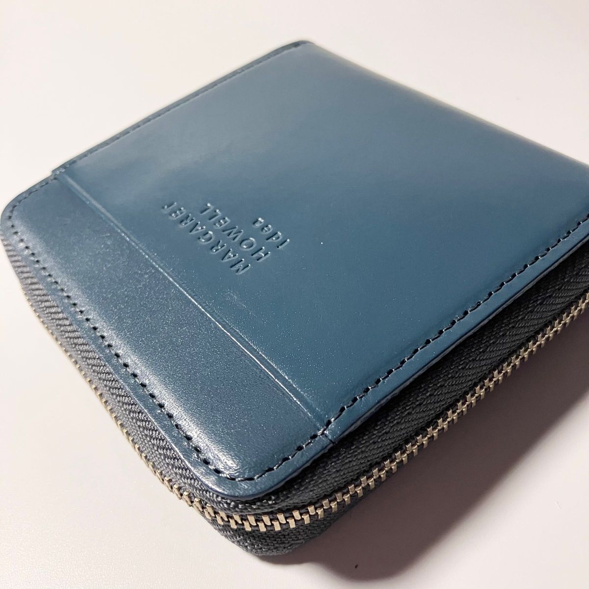 【人気】マーガレットハウエル 財布 二つ折り財布 ラウンドファスナー ブルー 青 レザー 財布
