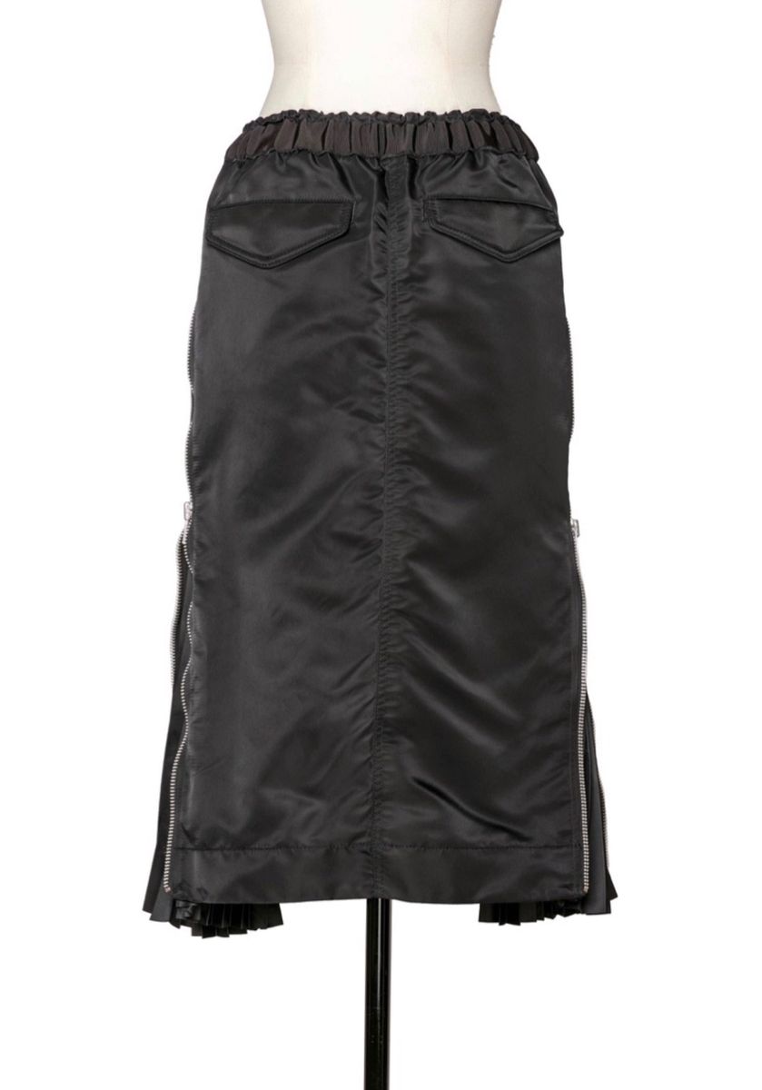 美品】sacai サカイ ナイロンツイルスカート Nylon Twill Skirt 美品】sacai サカイ ナイロンツイルスカート Nylon Twill Skirt