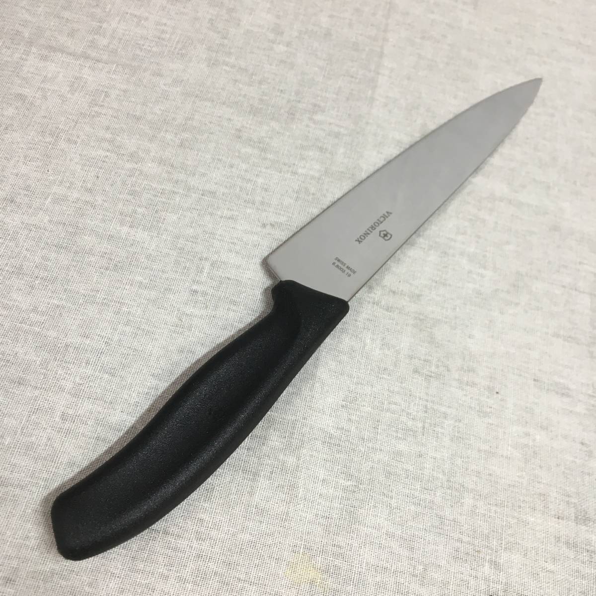 未使用　VICTORINOX(ビクトリノックス) シェフナイフ カービングナイフ 19cm 牛刀包丁 万能包丁 6.8003.19-X1_画像2