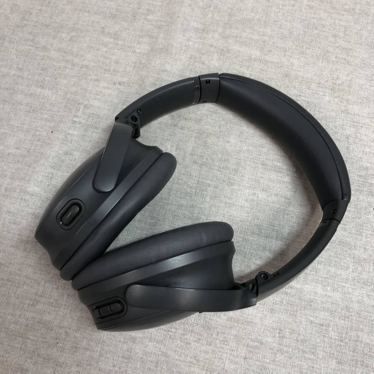 Bose QuietComfort 45 headphones ワイヤレスヘッドホン Bluetooth ノイズキャンセリング マイク付 _画像5