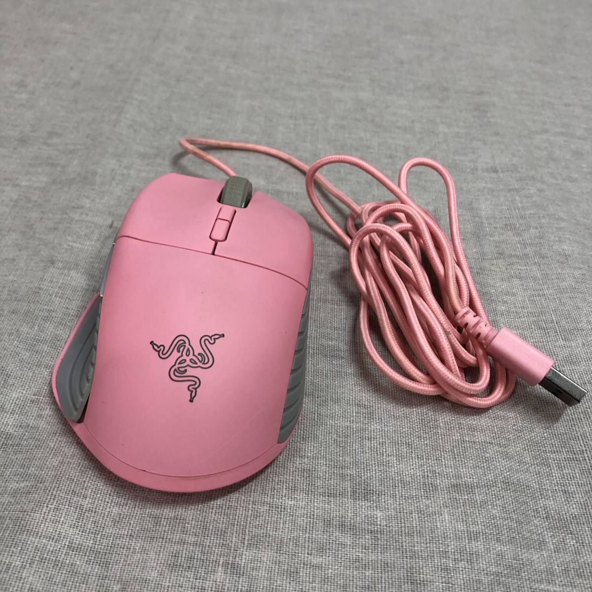 Razer Basilisk Quartz Pink ゲーミングマウス ピンク 有線 RZ01-02330200-R3M1_画像4