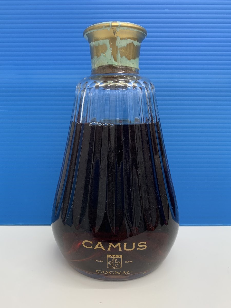 aet1493【送料無料・未開栓】 CAMUS カミュ バカラ クリスタル デキャンタ コニャック ブランデー 箱入 替栓 一部ラベルダメージ有り_画像2