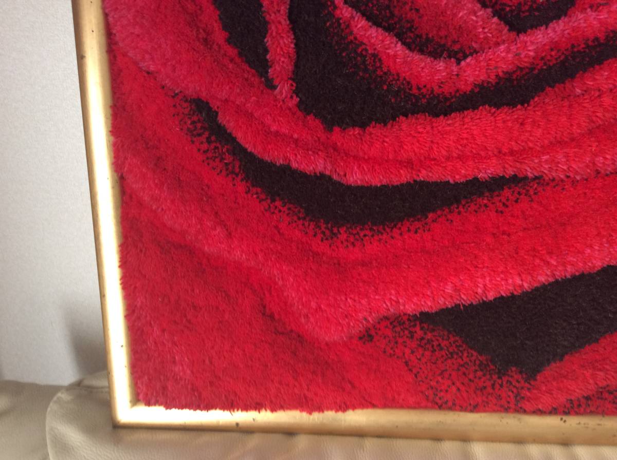 手織りのバラの額絵　(赤）　　縦87ｃｍｘ横８７ｃｍｘ厚さ５ｃｍ　重さ5ｋｇ_画像5