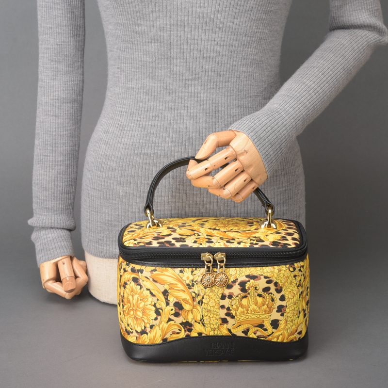 1 jpy unused beautiful goods VERSACE Versace vanity bag make-up pouch Leopard pattern yellow black sun .. mirror attaching bag #b.b/b.d