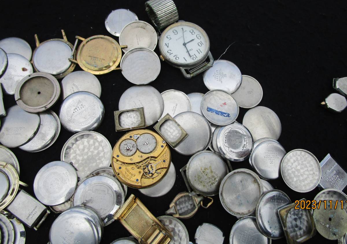 腕時計　時計の部品　14Ｋ刻印あり　底蓋　たくさんの種類あり　使用できるかたへ_画像2