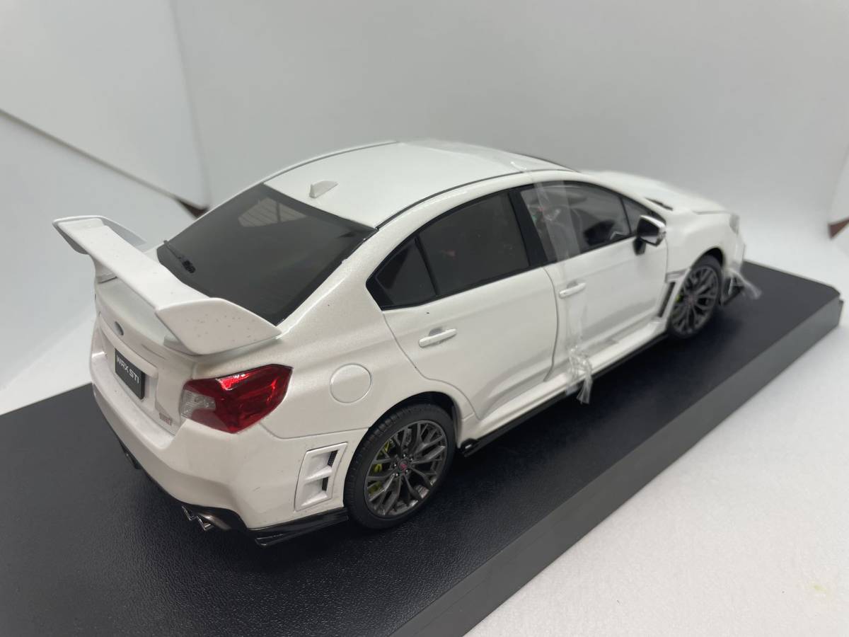 サンスター 1/18 スバル インプレッサ SUBARU WRX STI 2018 Customised Ver ホワイト J02-5-027_画像4