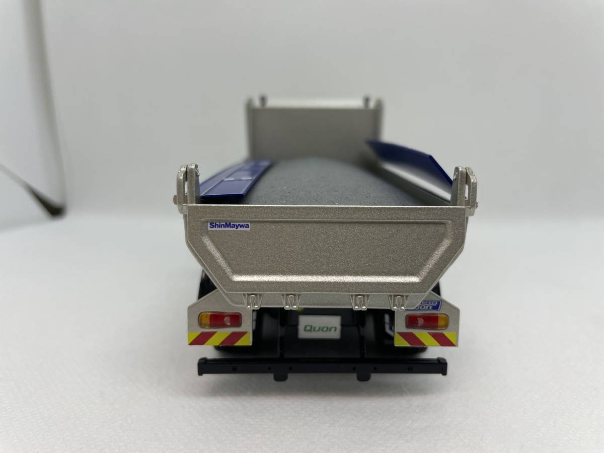 京商 1/43 大型ダンプカー模型 新時代の高積載ダンプカー UD TRUCKS QUON ゴールド J04-06-004_画像3