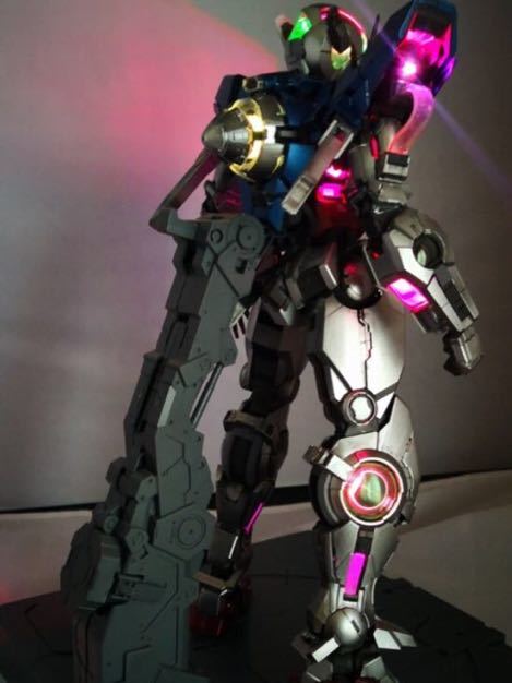 PG Gundam Exia LIGHTING MODEL塗漆成品金屬 原文:PG　ガンダムエクシア　LIGHTING MODEL　塗装完成品　メタリック