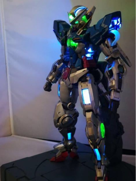 PG Gundam Exia LIGHTING MODEL塗漆成品金屬 原文:PG　ガンダムエクシア　LIGHTING MODEL　塗装完成品　メタリック