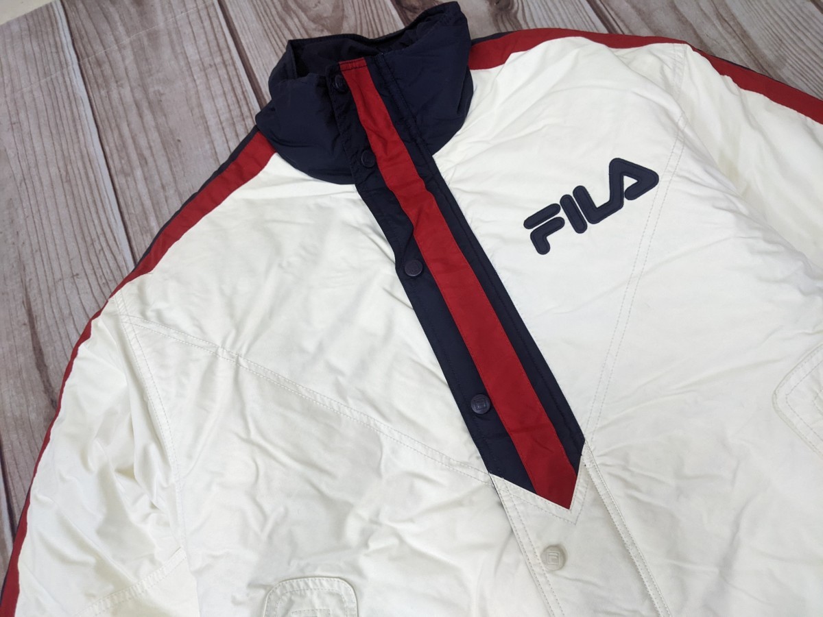 18．FILA フィラ 両面袖ロゴデザイン　ナイロンジャンパー　メンズM　白ネイビーえんじ y601_画像1