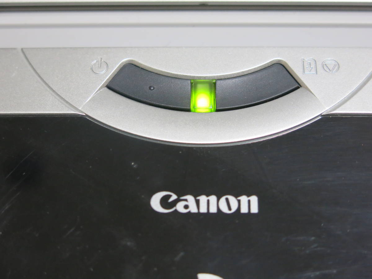 【黒・カラーインク　付】　CANON　★モバイルプリンター　 PIXUS iP90V 　★付属品多数　　収納ケース付_電源　ON