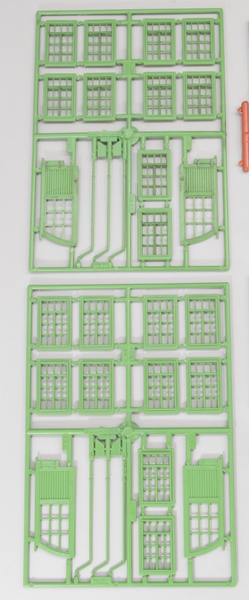 未組立 POLA ポーラ HO 1020 Zweistandiger Lokschuppen 機関車庫 HOゲージ ストラクチャー Double engine shed 模型 RJ-825E/101_画像3