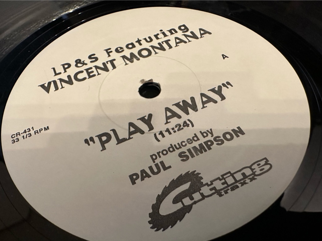 12”★L.P. & S. Featuring Vincent Montana, Jr. / Play Away / Vibe Vertigo / ディープ・ディスコ・ハウス！_画像1