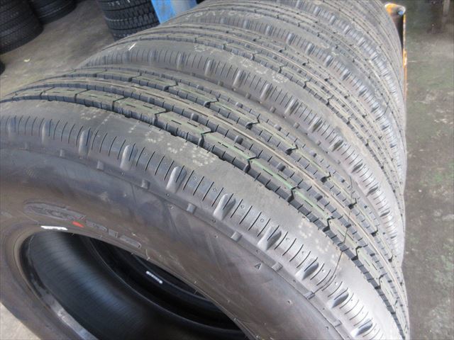 送料無料　新車外し　205/75R16　BS　R202　2023年製　6本セット　イボ付き　バリ溝_画像4