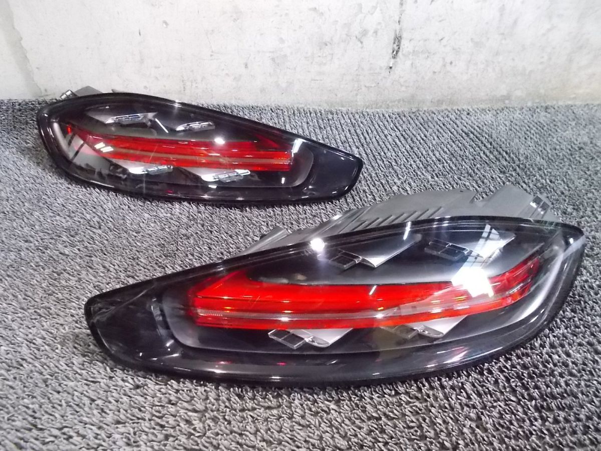 ★美品!★PORSCHE ポルシェ 718 982 ボクスター 右ハンドル 純正 テールランプ 左右 982945096 982945095 ケイマン 点灯OK / Q11-942