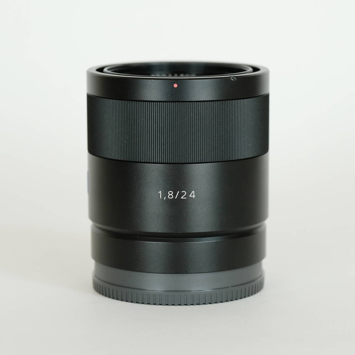 [良品] SONY Sonnar T* E 24mm F1.8 ZA SEL24F18Z / 準広角 / 単焦点レンズ / ソニーEマウント / APS-C_画像2