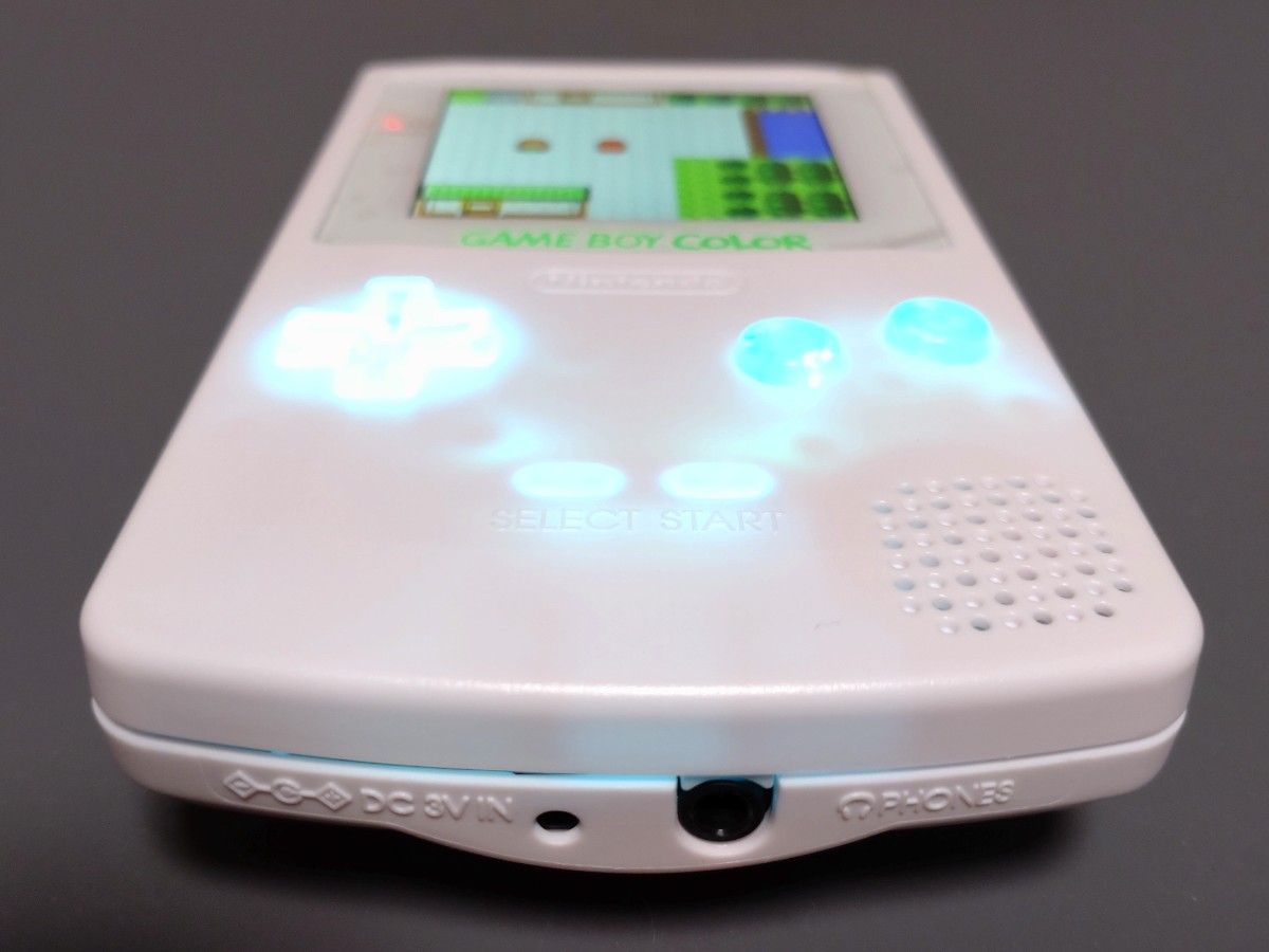 ゲームボーイカラー ホワイト ips液晶 LEDボタン バッテリー内蔵 ゲームボーイカラー ホワイト ips液晶 LEDボタン バッテリー内蔵